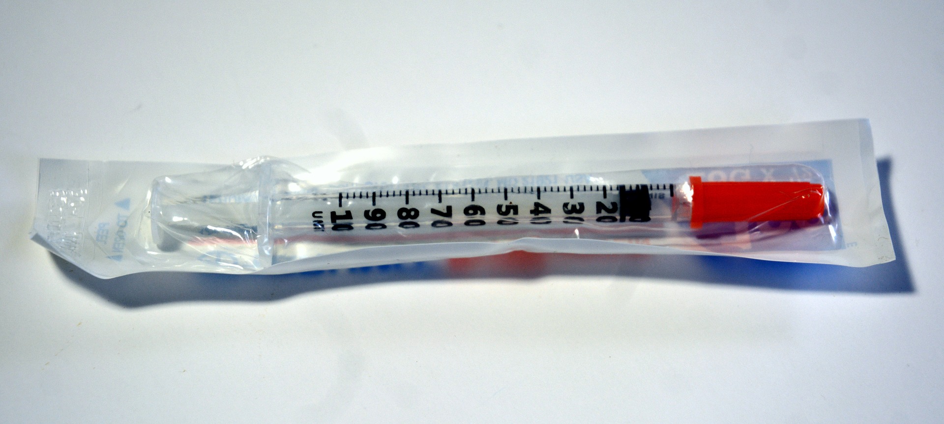 syringe-1271276_1920